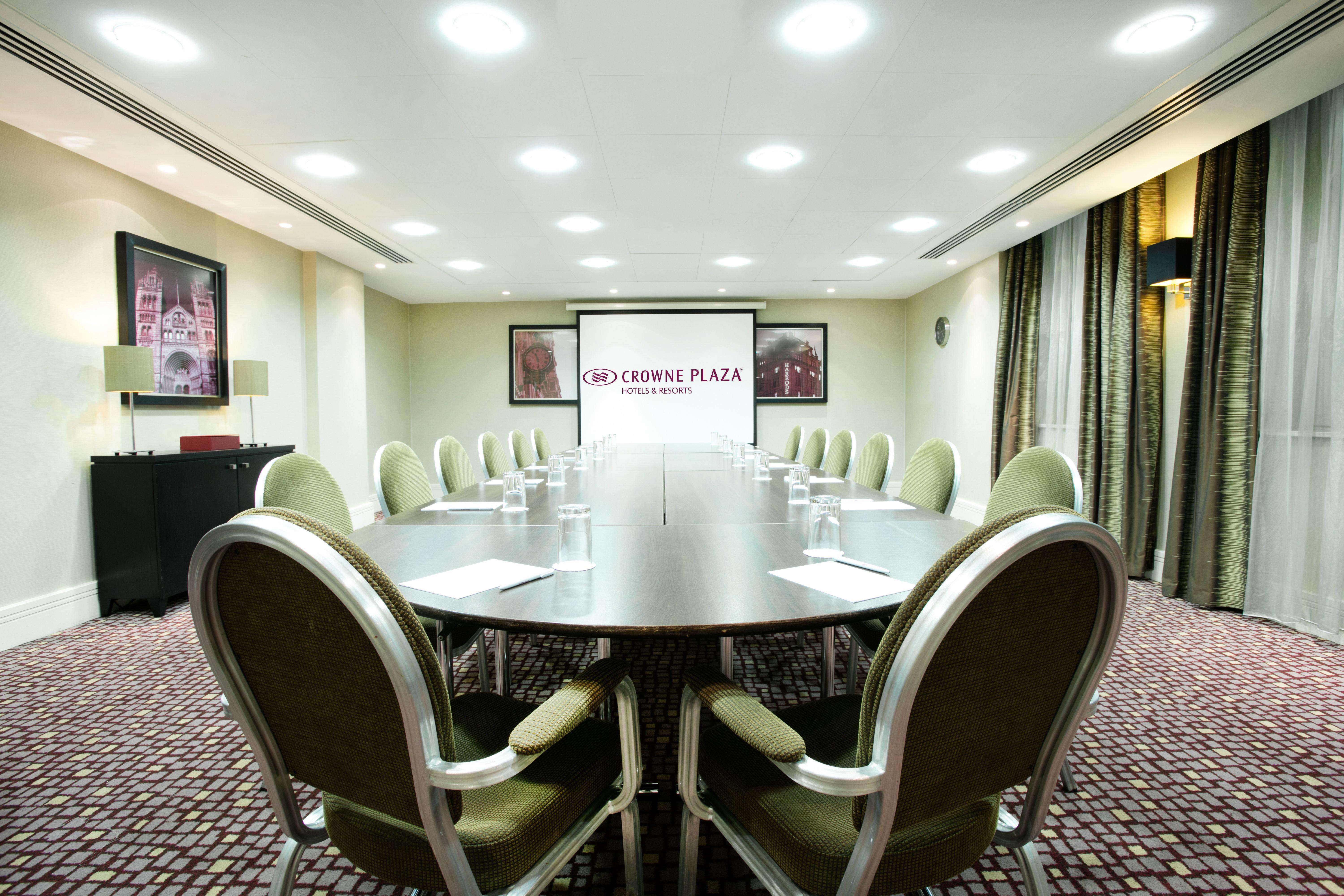 Crowne Plaza London Ealing By Ihg Hotel Exterior foto