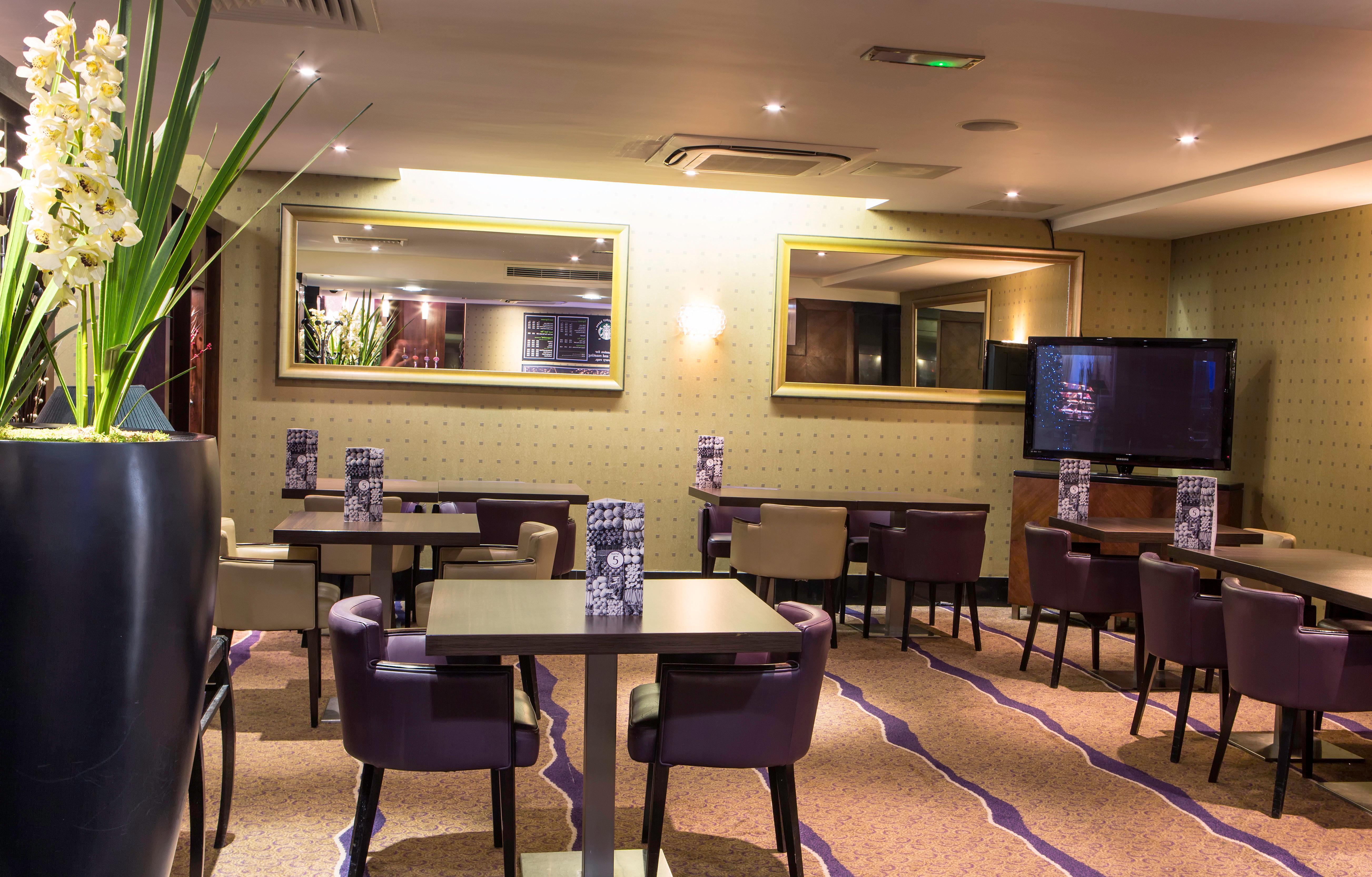 Crowne Plaza London Ealing By Ihg Hotel Exterior foto