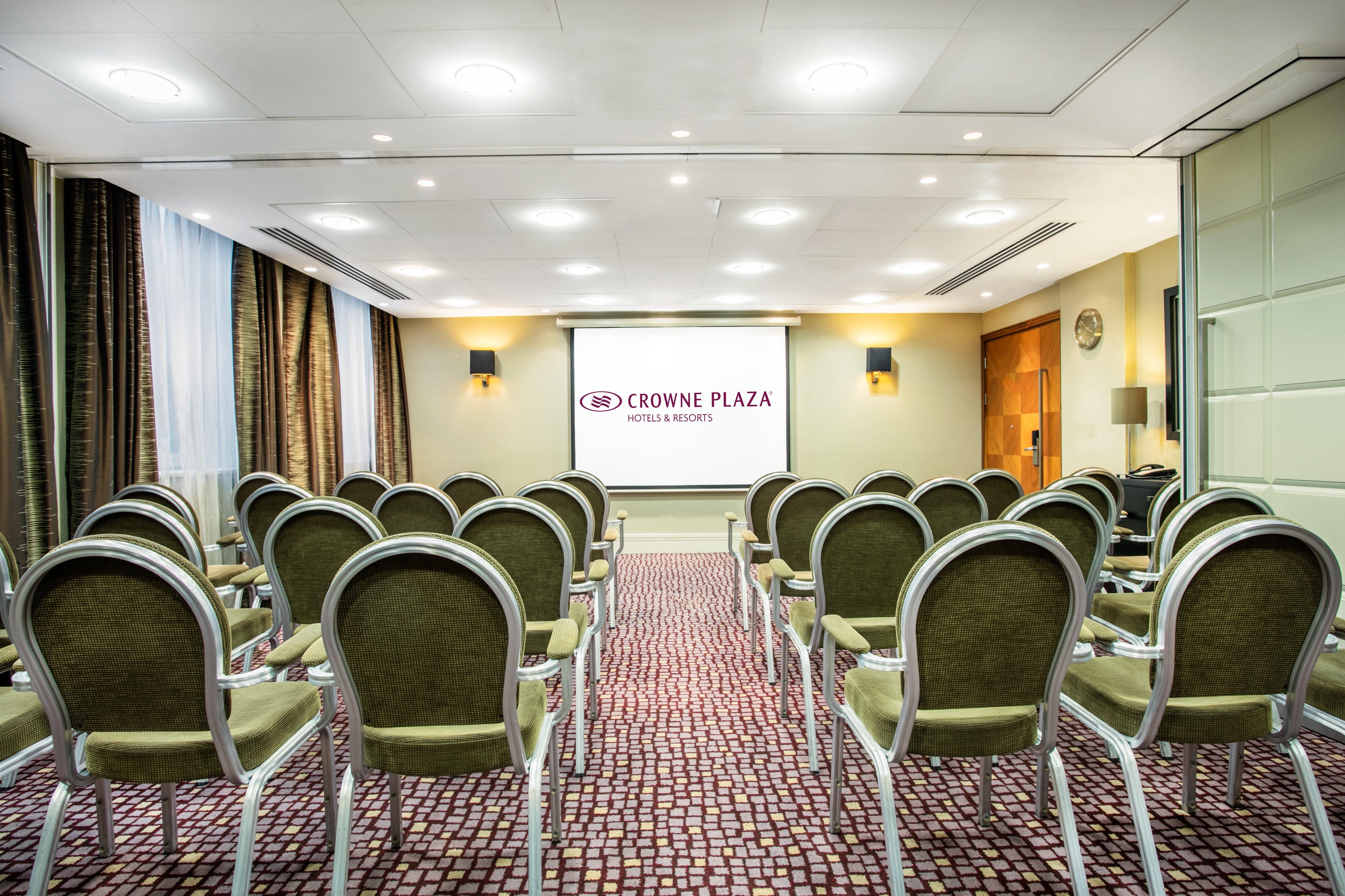 Crowne Plaza London Ealing By Ihg Hotel Exterior foto