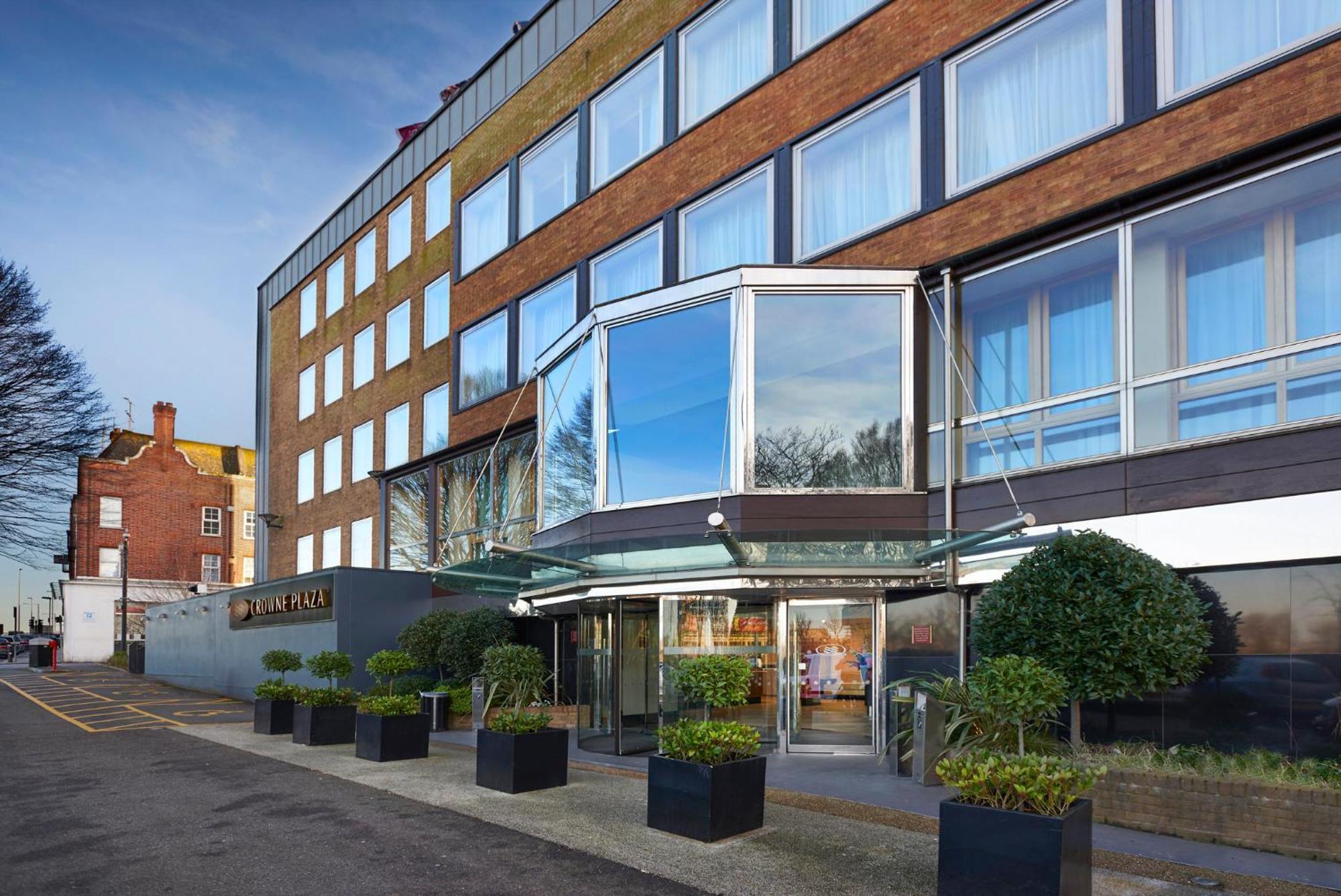 Crowne Plaza London Ealing By Ihg Hotel Exterior foto
